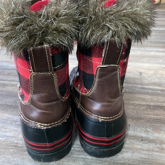 FUR Lined Plaid Flannel Duck Boots - Picture 4 of 9